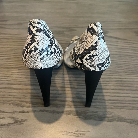 NWOT Kendall & Kylie Heels, Size 7.5 - Picture 6 of 7